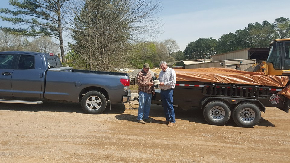 11215865-996955747008422-6988749130964569411-n_orig This customer drove down from Tennessee to get his hands on some Super Soil!